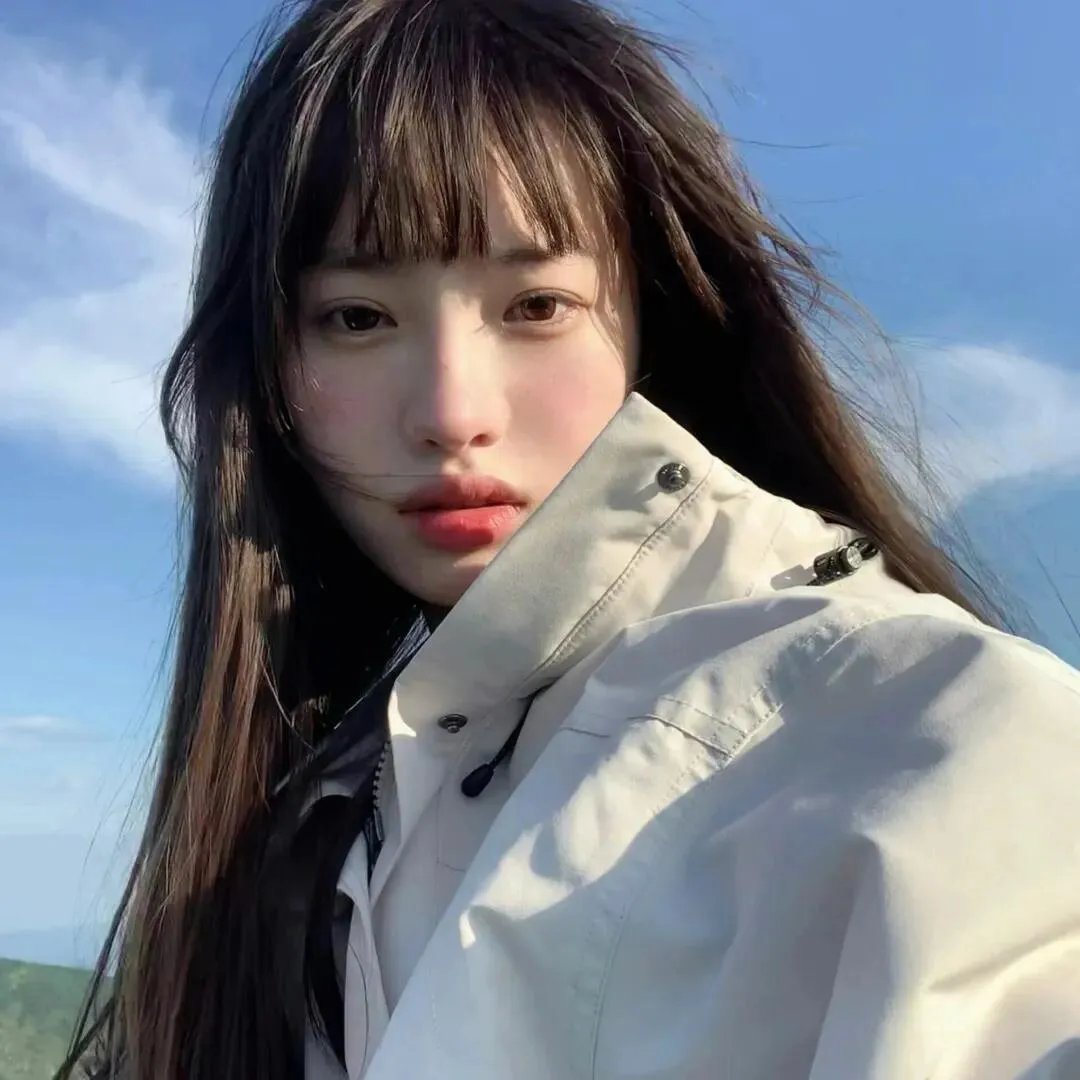 非妈妈白书海报
